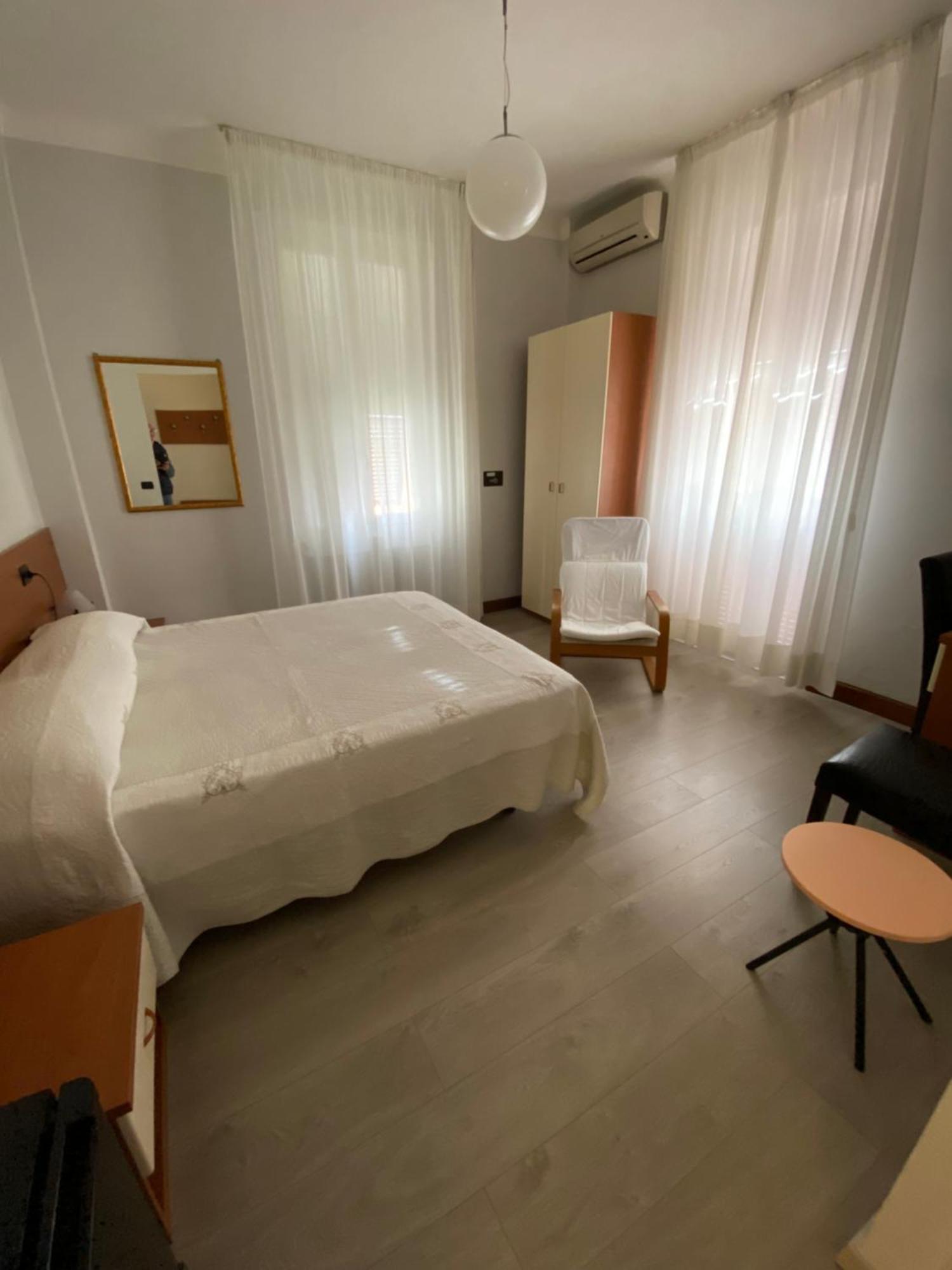 Hotel Fiorenza & Banksia Meuble Alassio Eksteriør billede