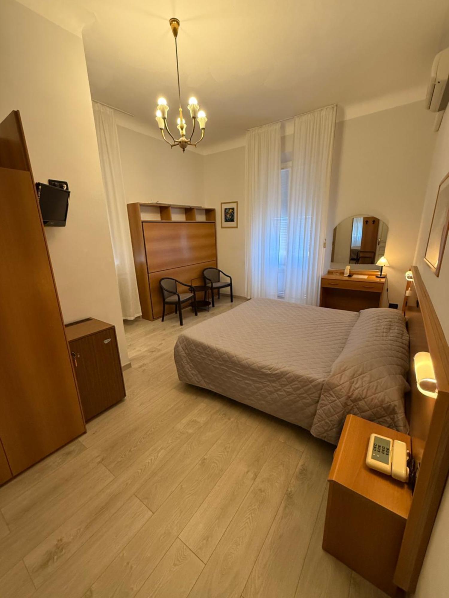 Hotel Fiorenza & Banksia Meuble Alassio Eksteriør billede